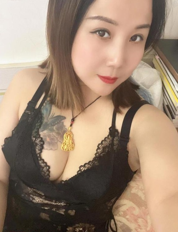 湖里三通大奶少妇