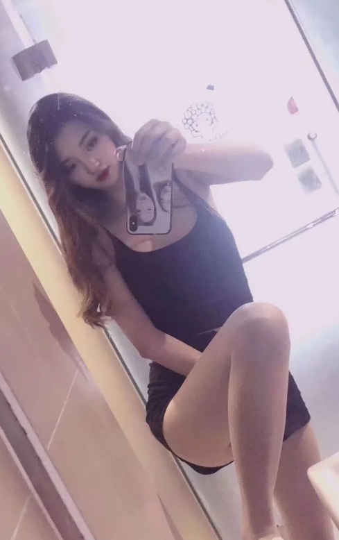 南门性感美臀老师