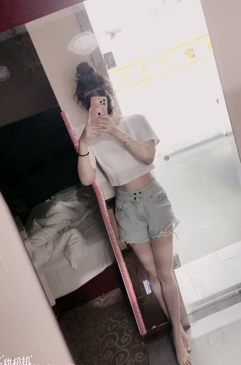 女友系身材控小丽