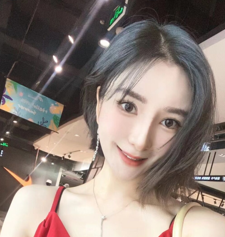 颜值美女茉莉