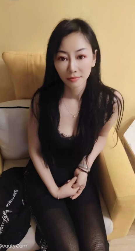 竹山路可以舌吻的少妇