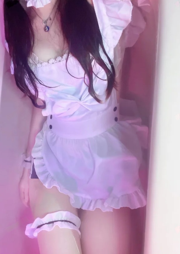 很会口技的学生妹子