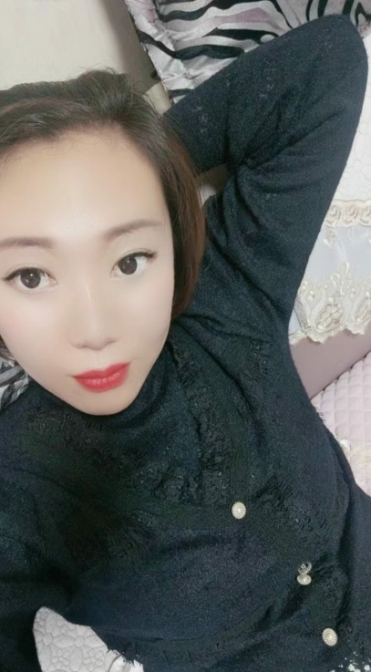 潘家园大屁股骚少妇