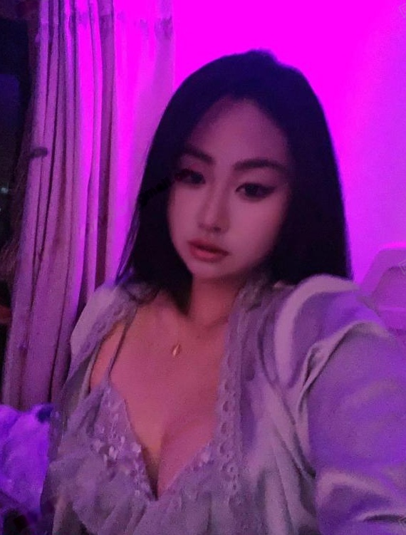 服务系颜值控月月