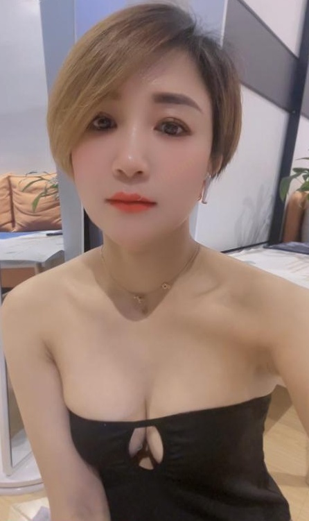 余杭气质短发寒冰