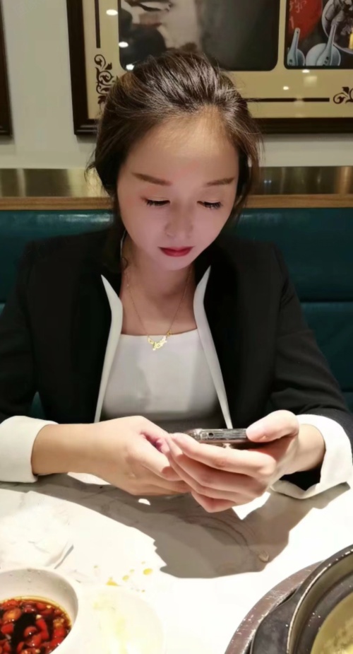 大长腿少妇