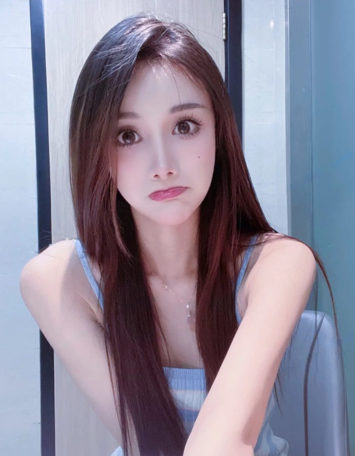 武汉年轻嫩妹