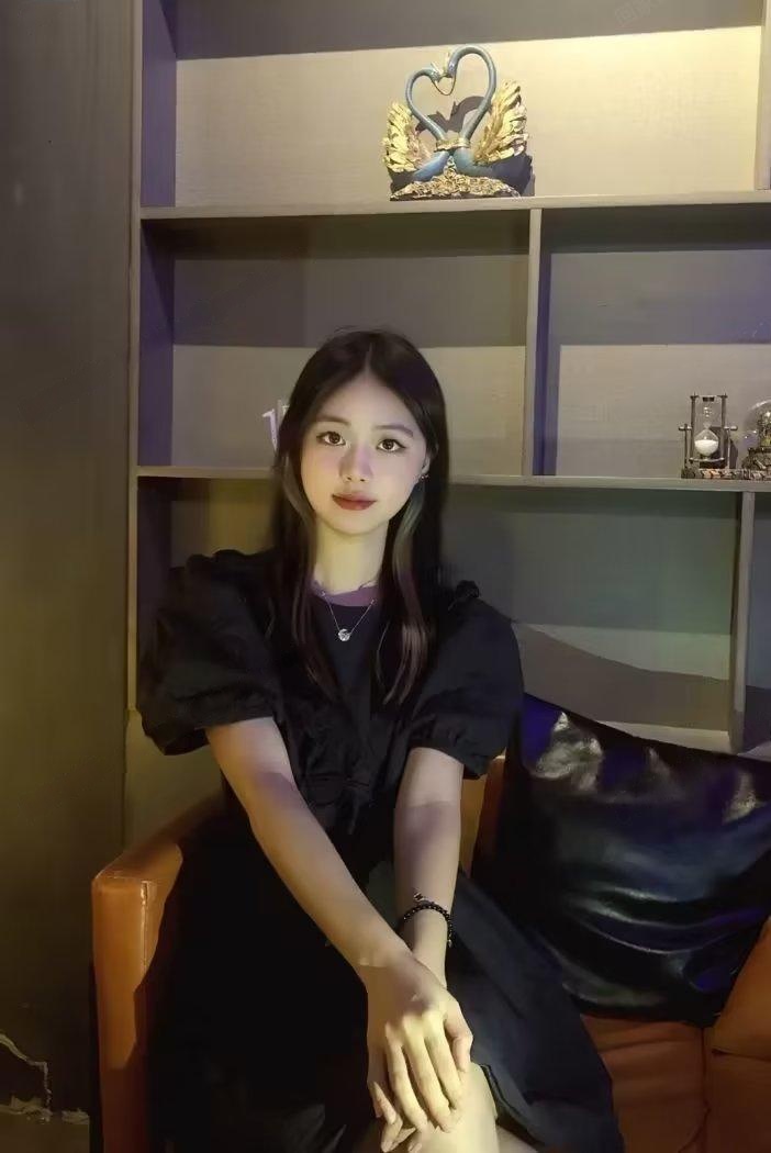 体验学生妹