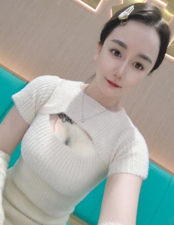 温情美女筱筱