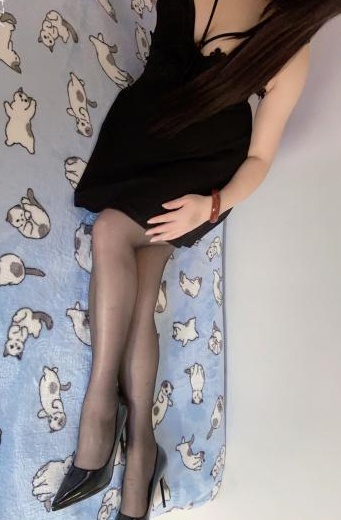 西青潮喷小少妇