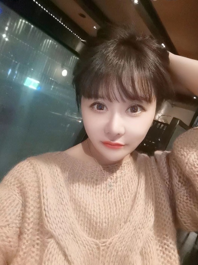 颜值妹子露西