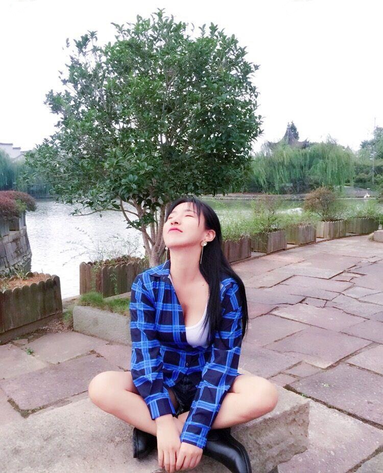 南山大奶小少妇值得一去