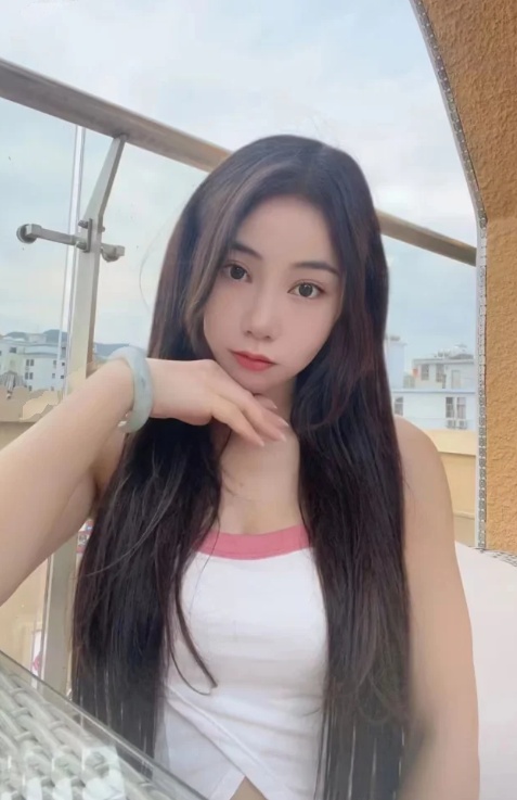 天河小妹胸不错