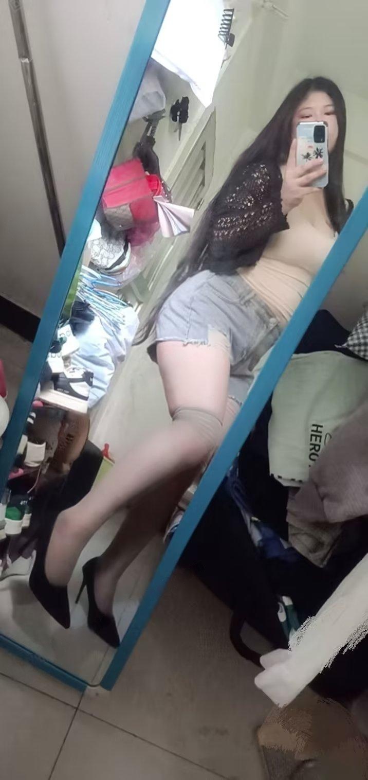 中山大奶厂妹