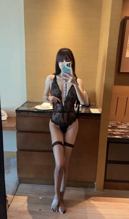 朝阳曼妙身材好骚妹