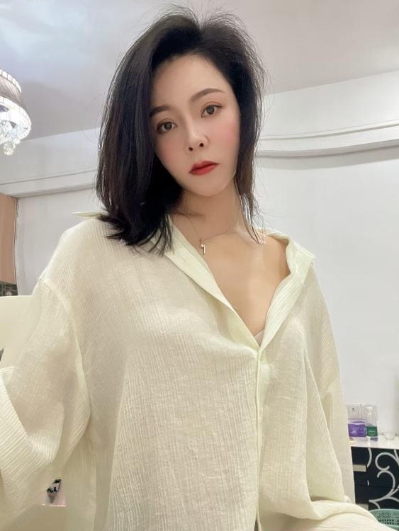 气质少妇御姐型