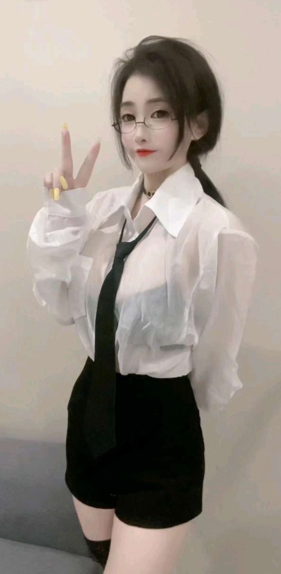 上城东站大波水娃