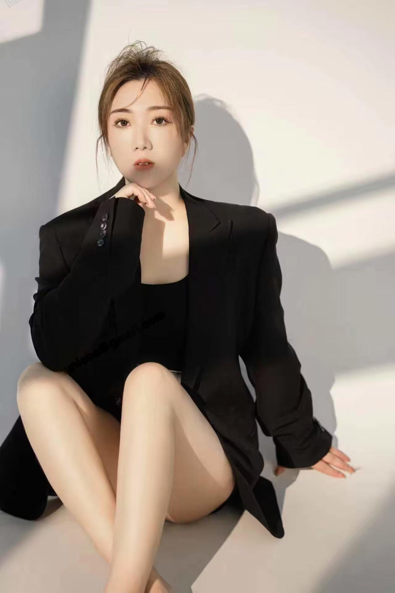 狂野少妇小月