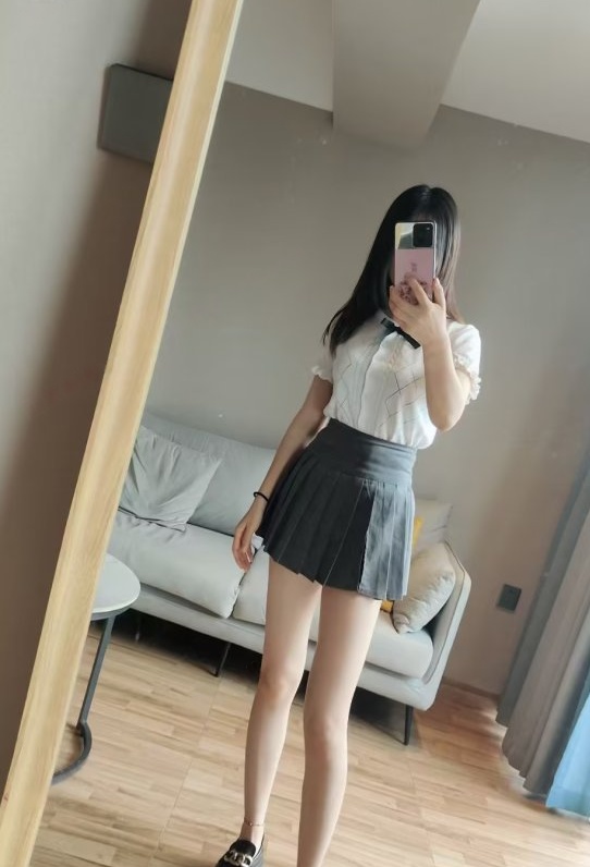 制服诱惑小姐姐