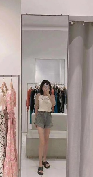 白云清纯MM小薇