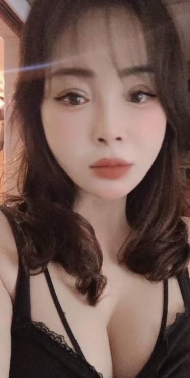 风骚气质轻熟女