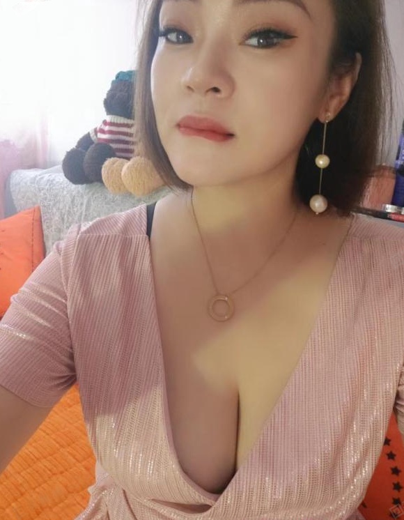 罗湖区短发性感性御姐