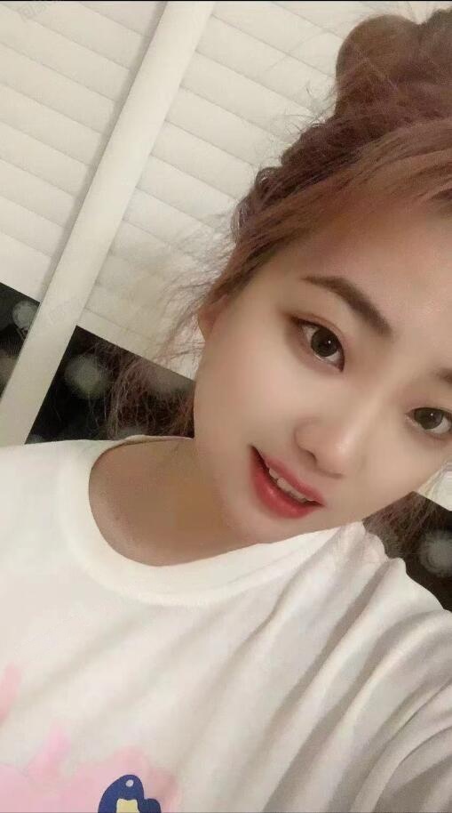 中山路上服务型嫩妹