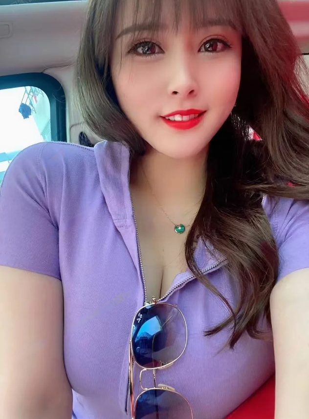 后入巨乳