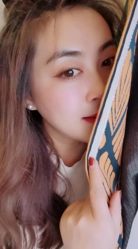 分享个清纯少妇