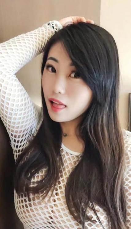 探世纪城萨日娜