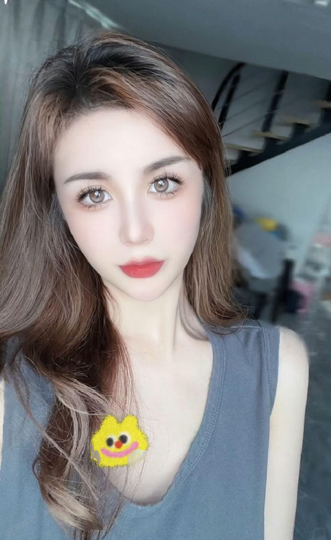 刚刚下海粉嫩嫩的妹子