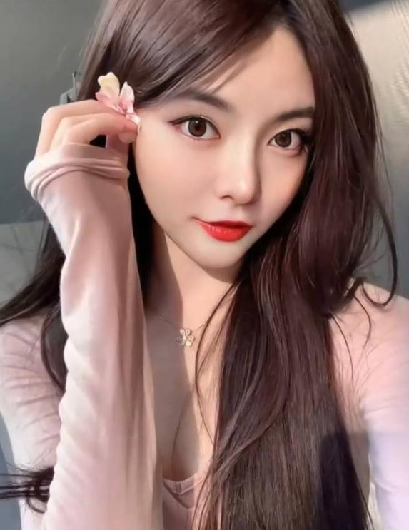 海口晨姑娘小曼玉