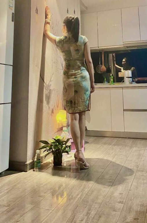 苏州吴中巨乳双飞