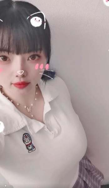 无敌水妹还会夹棒