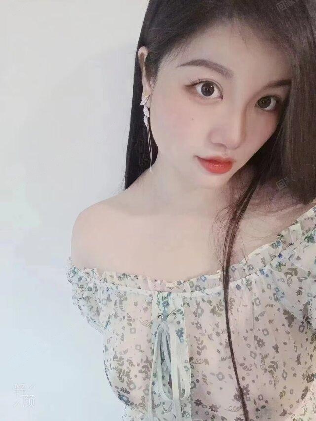 南山大胸风骚妹子