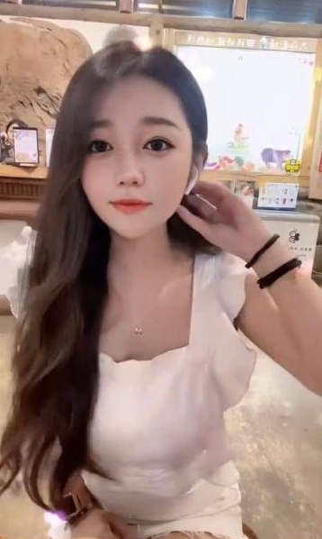 南山英文老师小白