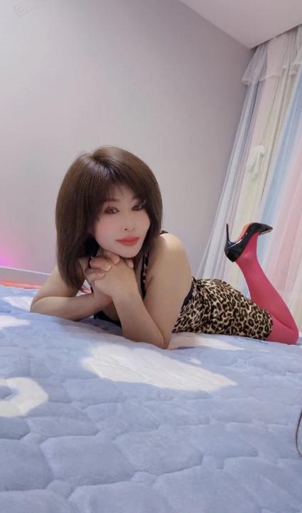 身材娇小的熟女