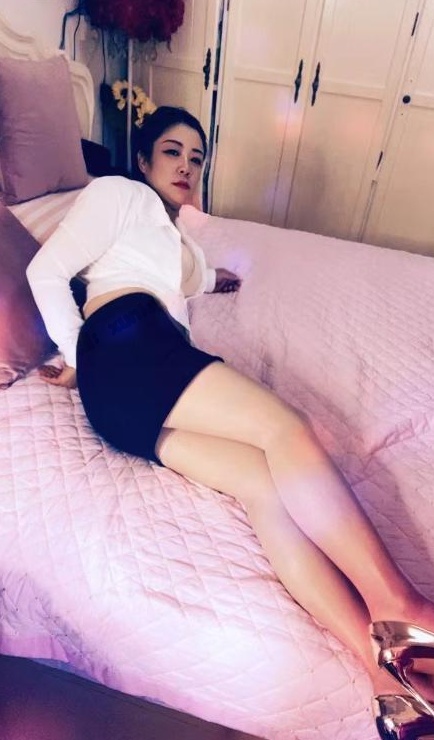 能三通的风骚熟女