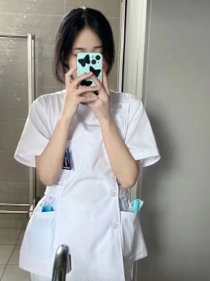 兼职的小护士