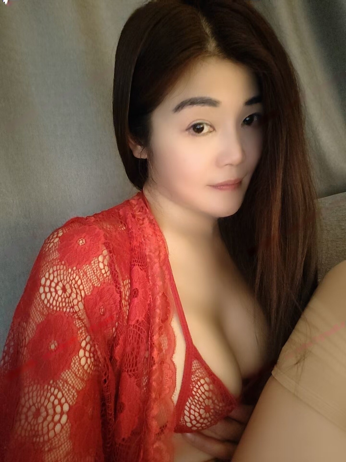 黑丝天花板英子