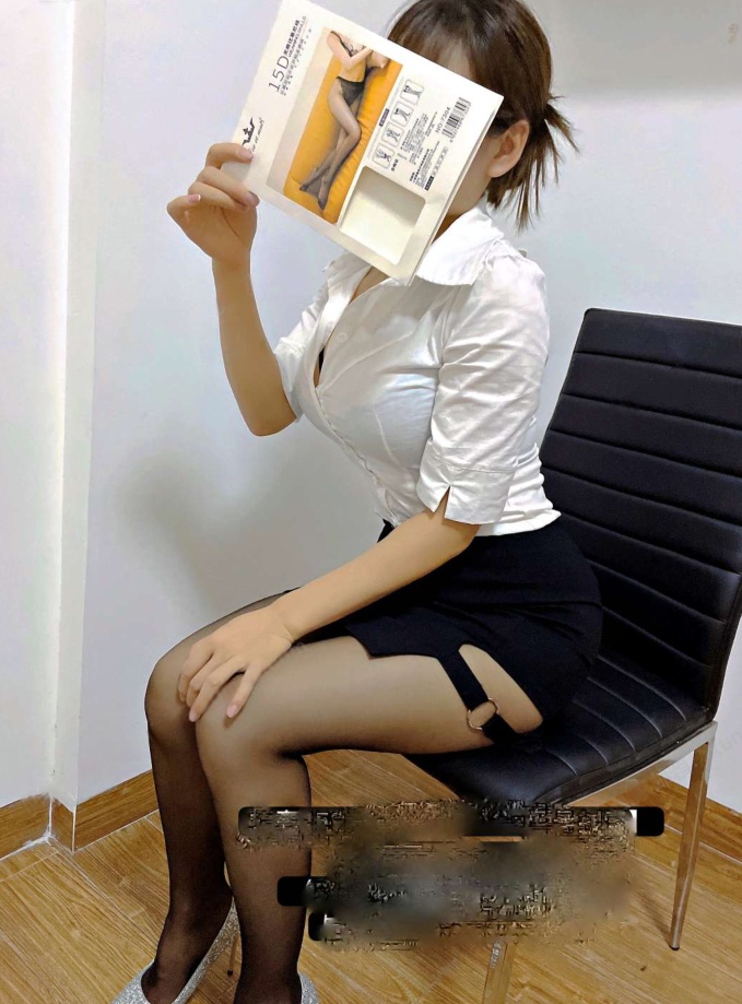 妹子身材比例佳