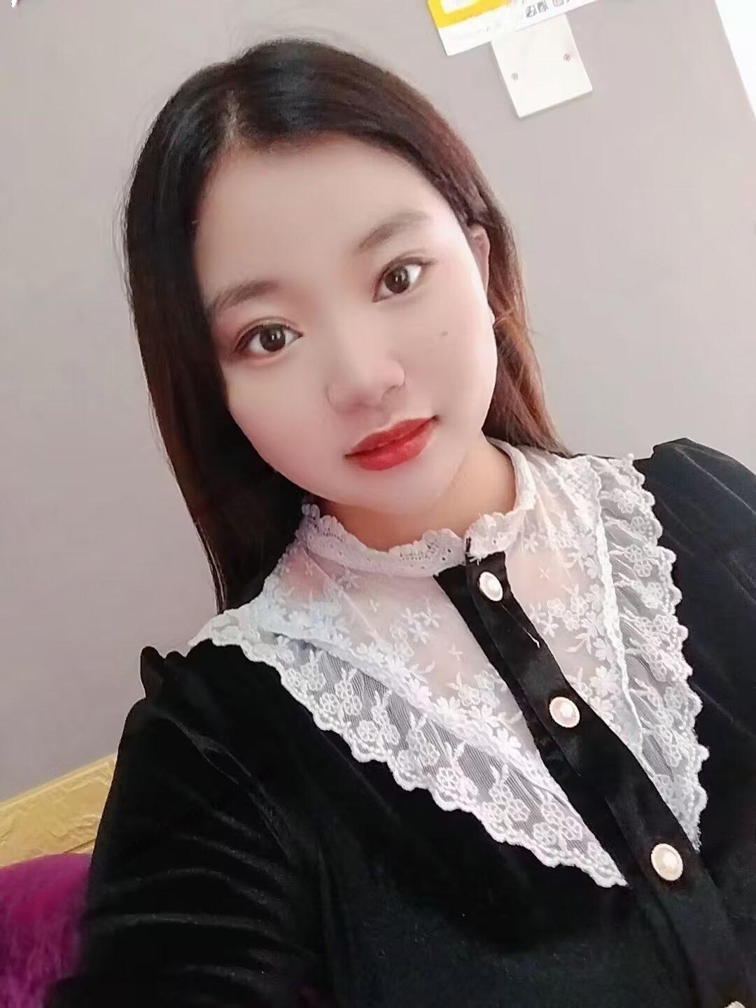 二七广场旁边的微胖02年