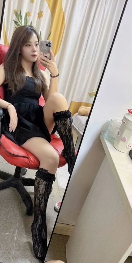 轻熟少妇身材S