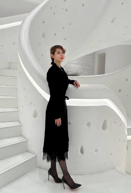 朝阳性感大长腿妹子