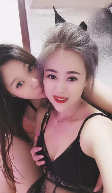 西城区骚气姐妹花