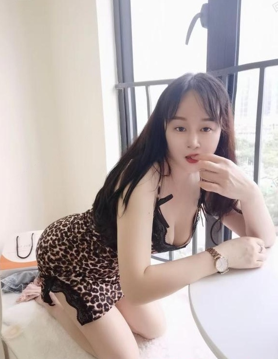 布吉水娃小蝴蝶