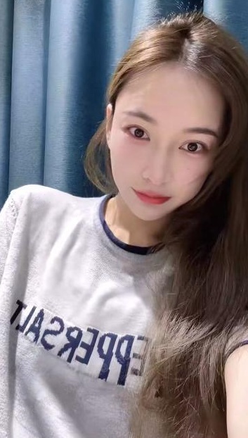 体验颜值美女
