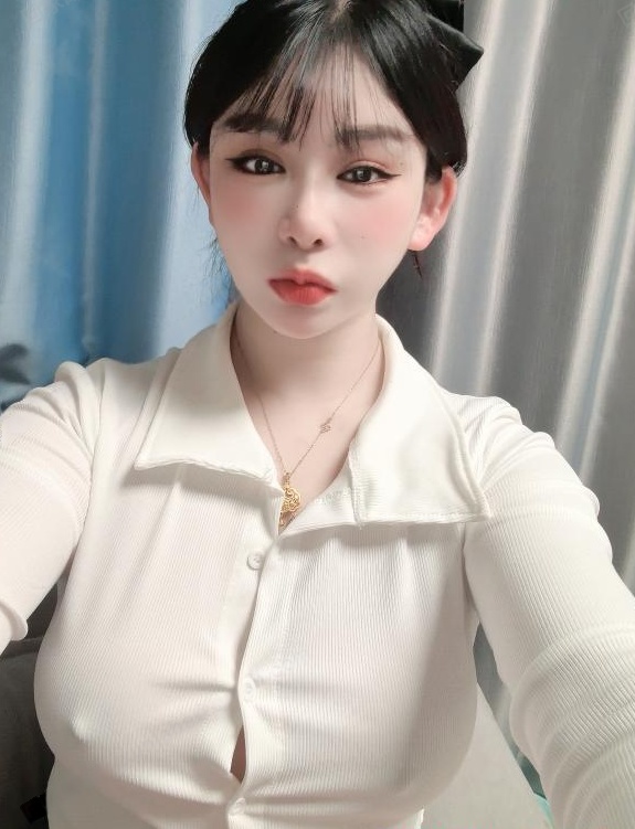 体验上城区美臀巨乳