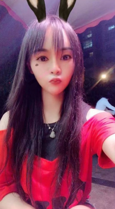 驷马桥小个子妹子