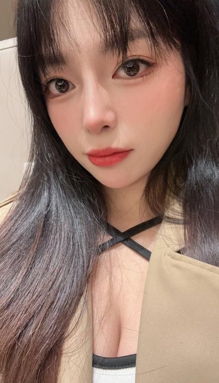 杭州三墩甜妹妍妍